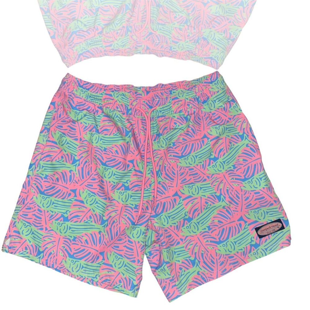 Vineyard Vines Men's Tropical Fish Print Swim Trunks Size M